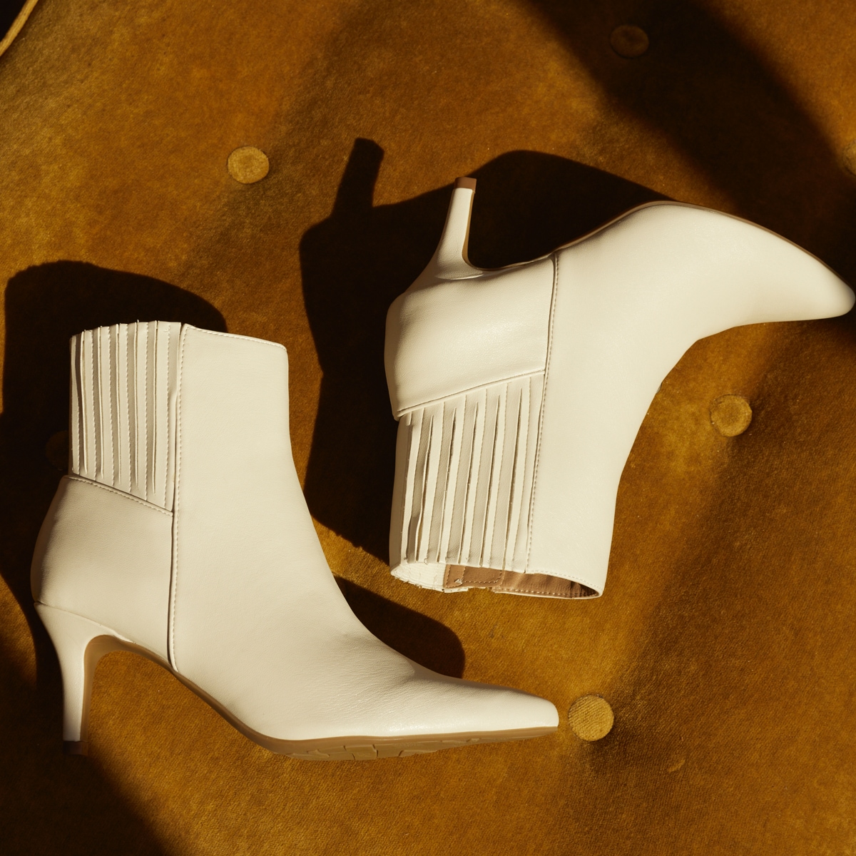 sienna ankle bootie