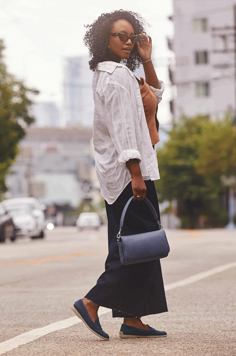 LifeStride animated GIF featuring models wearing LifeStride nautical shoes