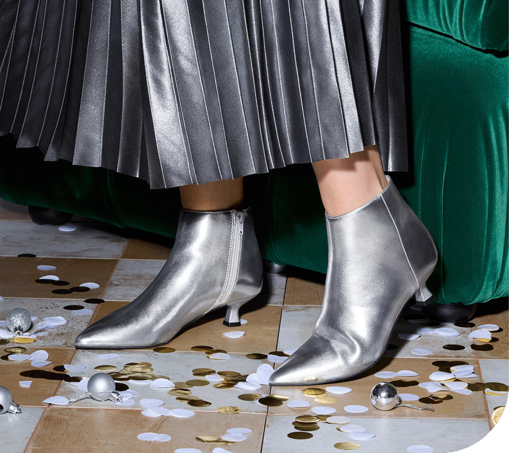 GIF of various Lifestride shoes