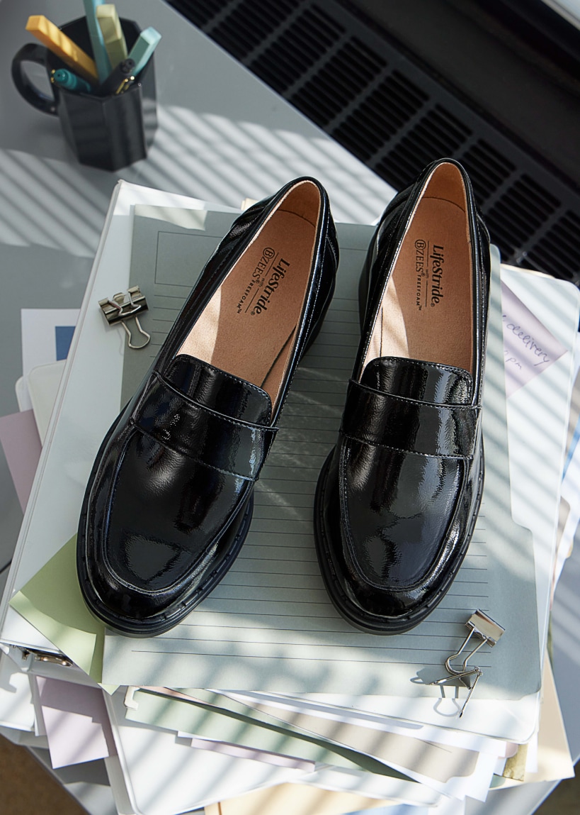 A pair of LifeStride flats