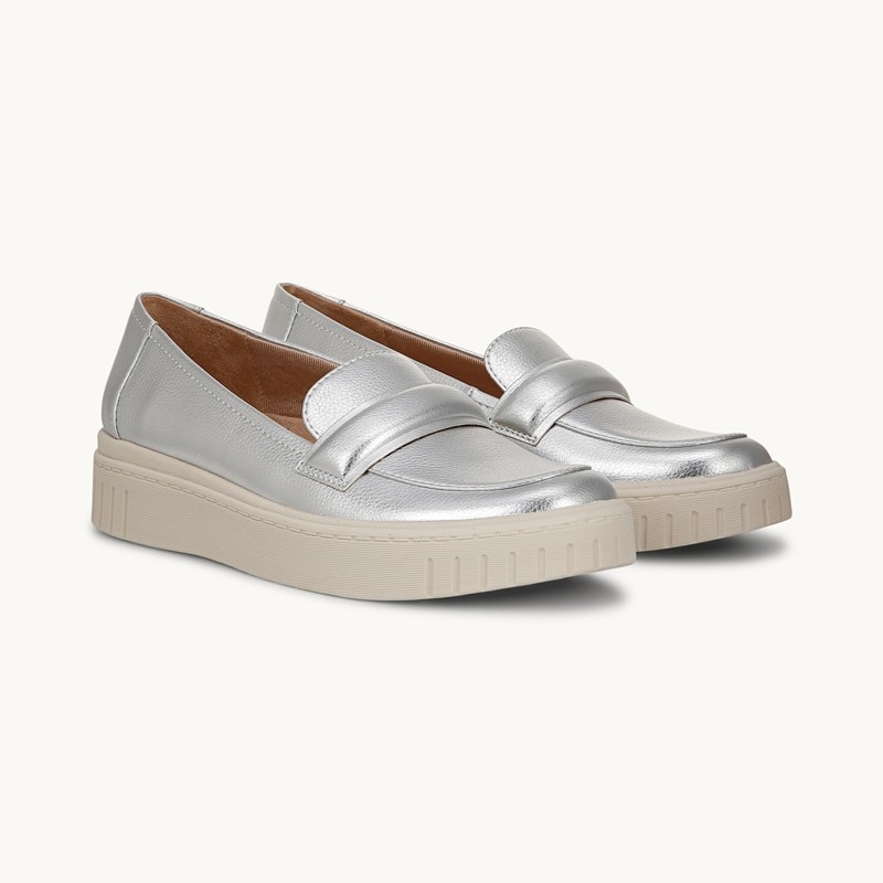 LifeStride Geneva Loafer Shoes (Silver Faux Leather) 9.0 M