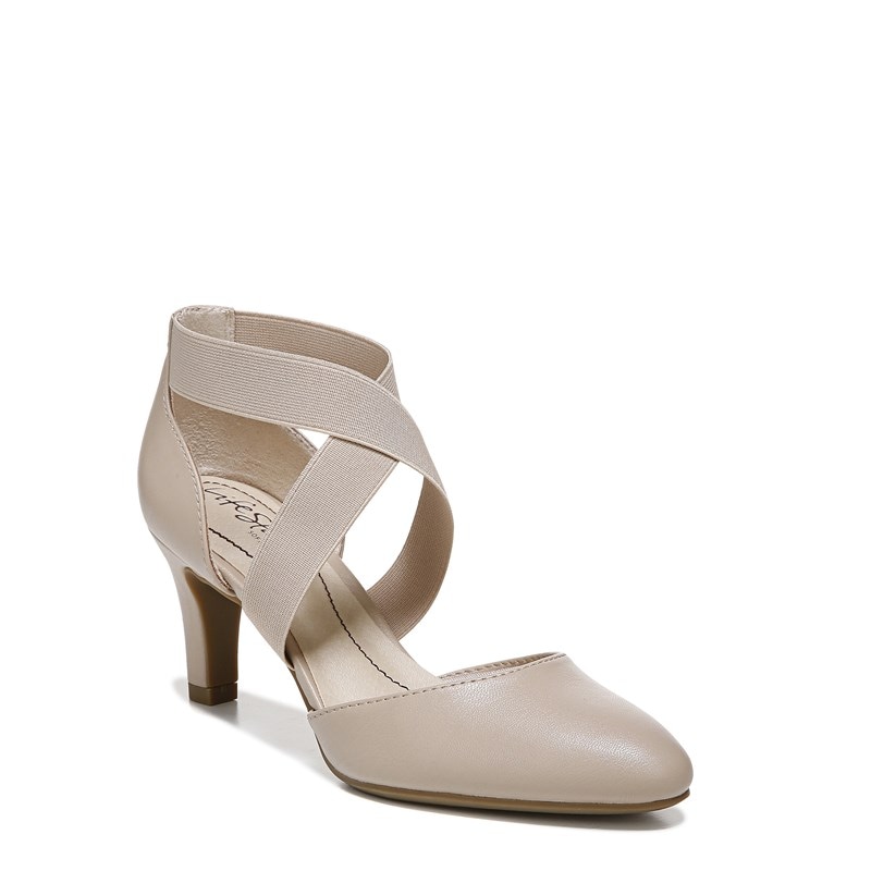 Lifestride white pumps 2025
