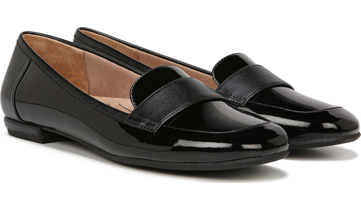 lifestride black loafers