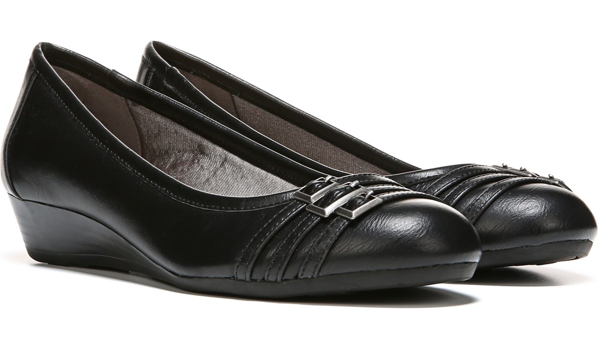 LifeStride Farrow Wedge in Black Amsler 