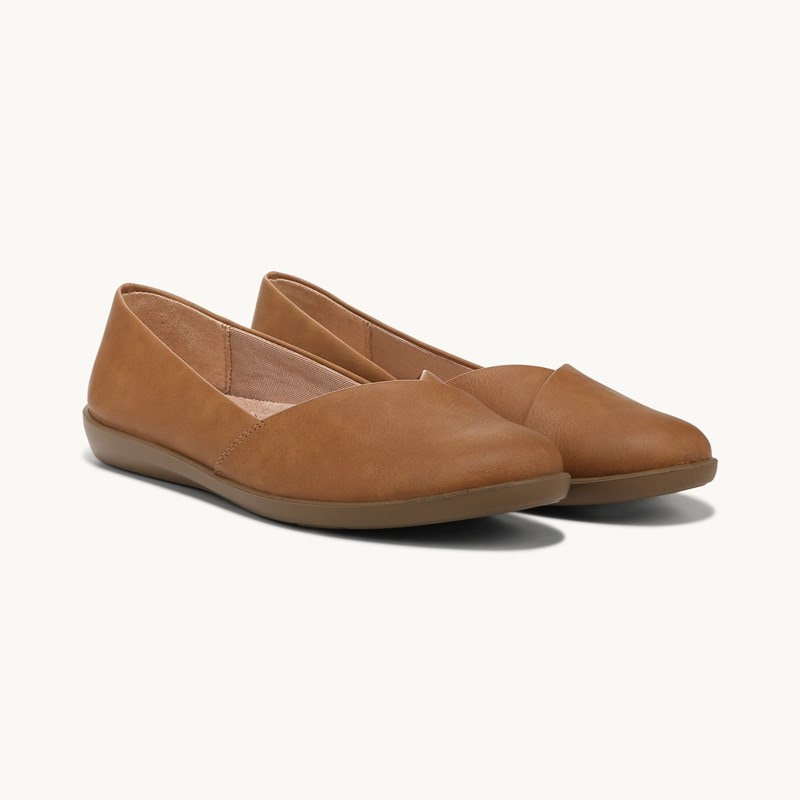 LifeStride Notorious Flat Shoes (Tan Faux Leather) 7.5 M