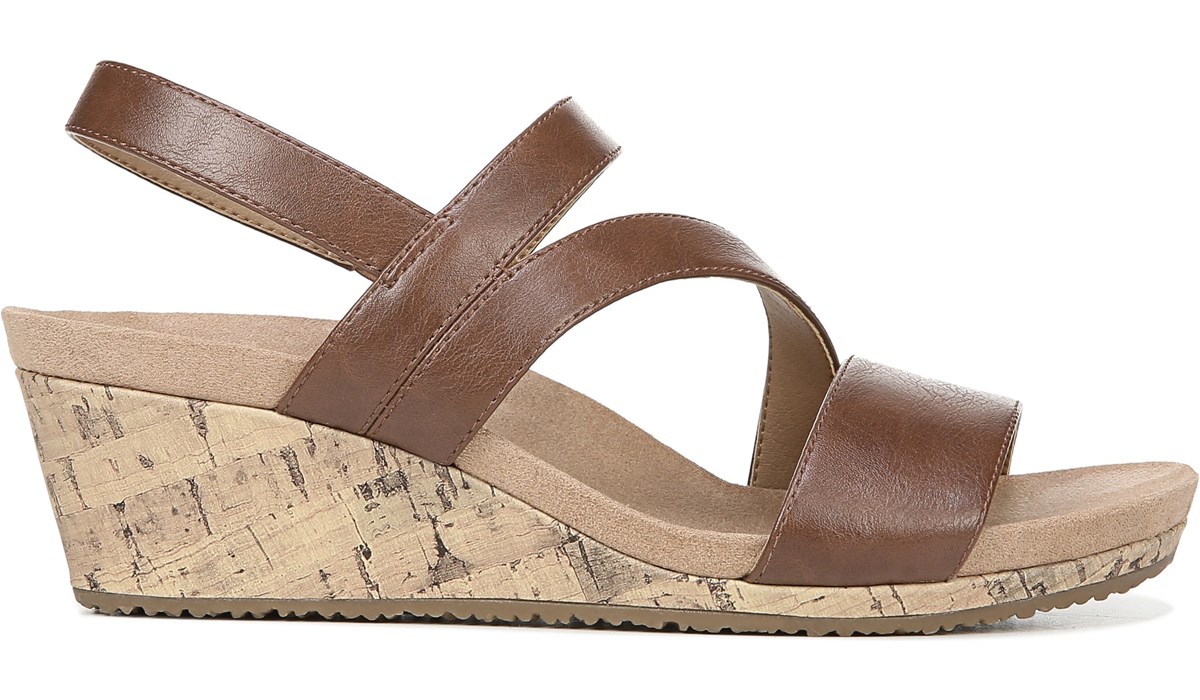 LifeStride Milly Wedge Sandal in Dark Tan