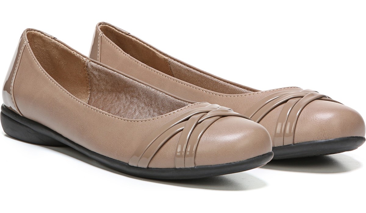 lifestride patent leather flats