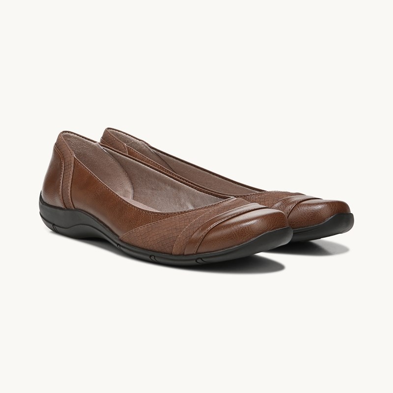 LifeStride Dig Flat Shoes (Tan) Leather 7.5 W