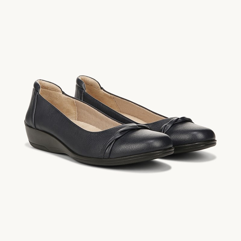 LifeStride Impact Slip On Shoes (Lux Navy) Leather 5.5 M