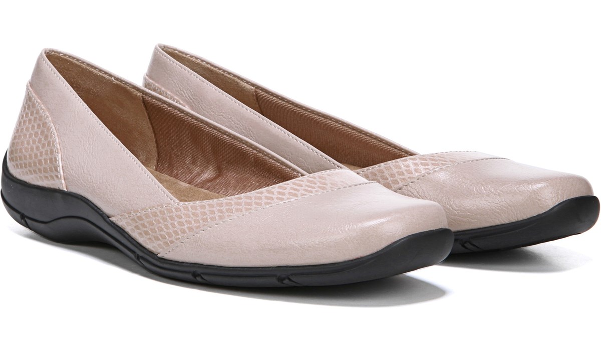lifestride deja vu flats