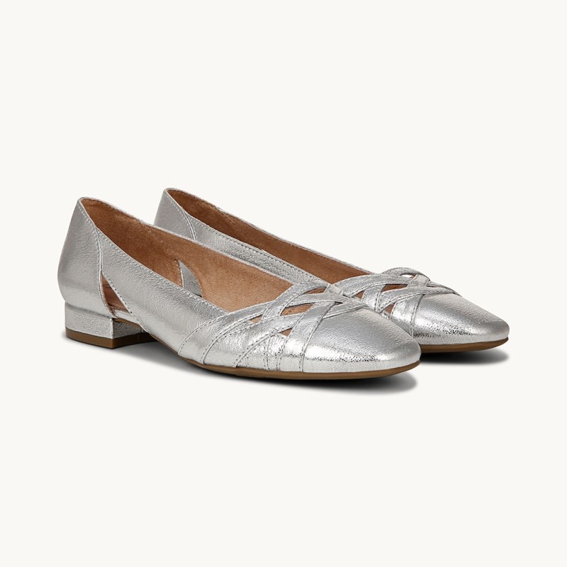 LifeStride Carmen Flat Shoes (Metallic Silver Faux Leather) 9.5 W