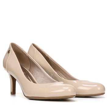 lifestride nude pumps