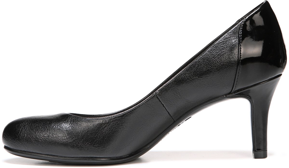 lifestride patent leather pumps