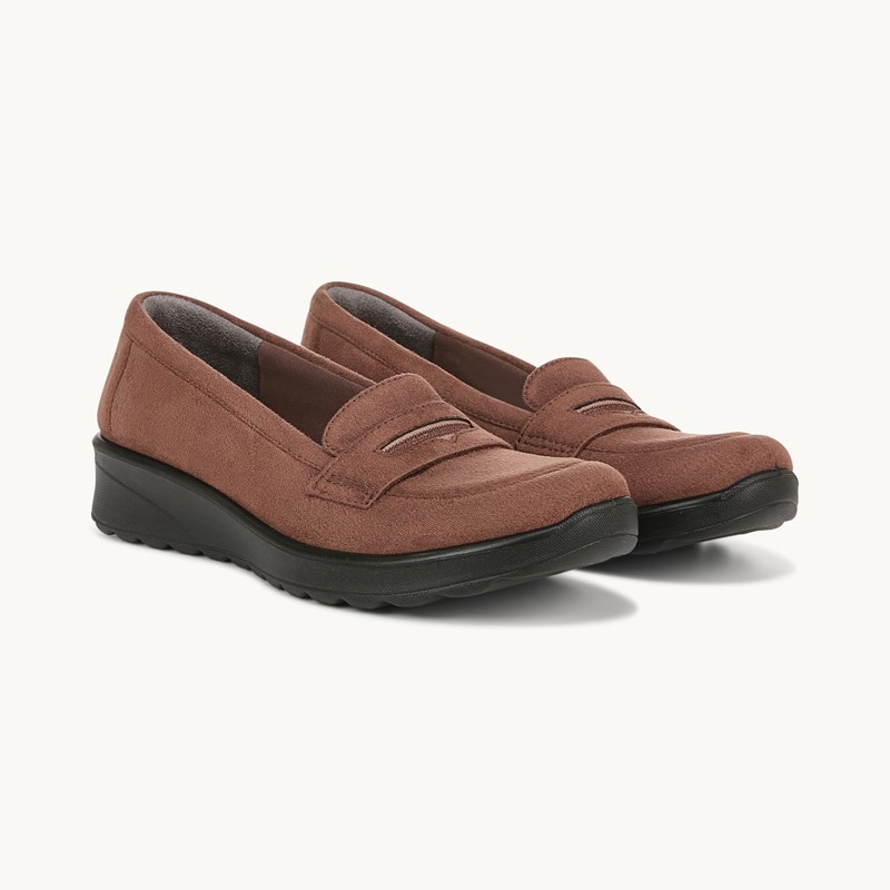 Bzees Gamma Loafer Shoes (Brown Fabric) 9.5 M