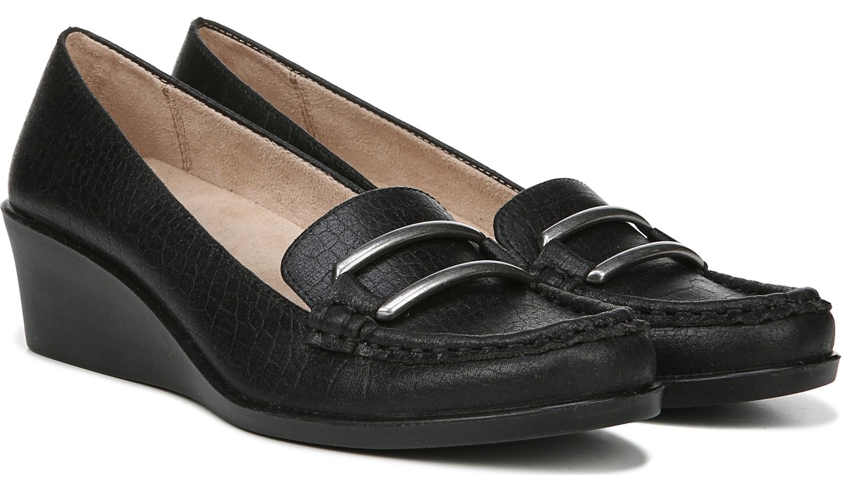 lifestride black loafers