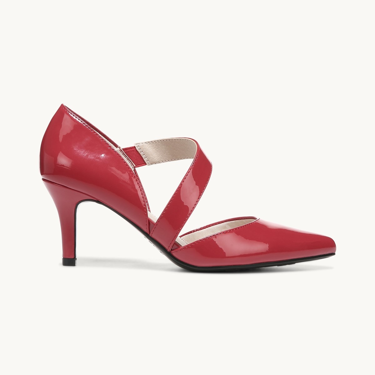 LifeStride Suki Pump in Fire Red