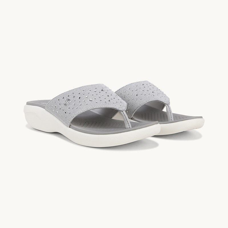 Bzees Cruise Bright Wedge Thong Sandal (Oyster White Fabric) 7.5 M