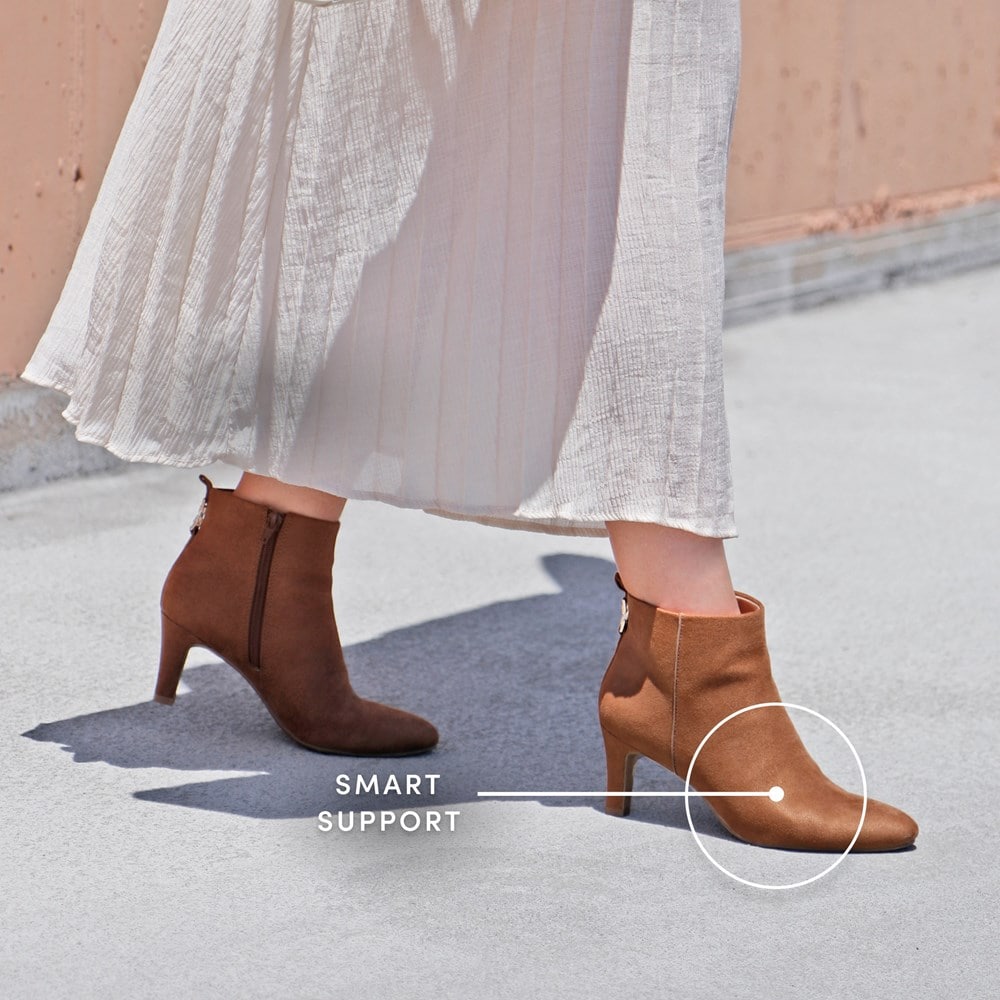 LifeStride Glow Ankle Boot | Womens Boots