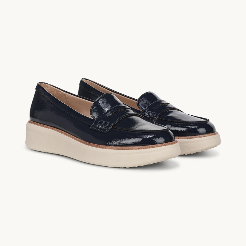 LifeStride Chelsea Loafer Shoes (Lux Navy Patent Leather) 7.5 M