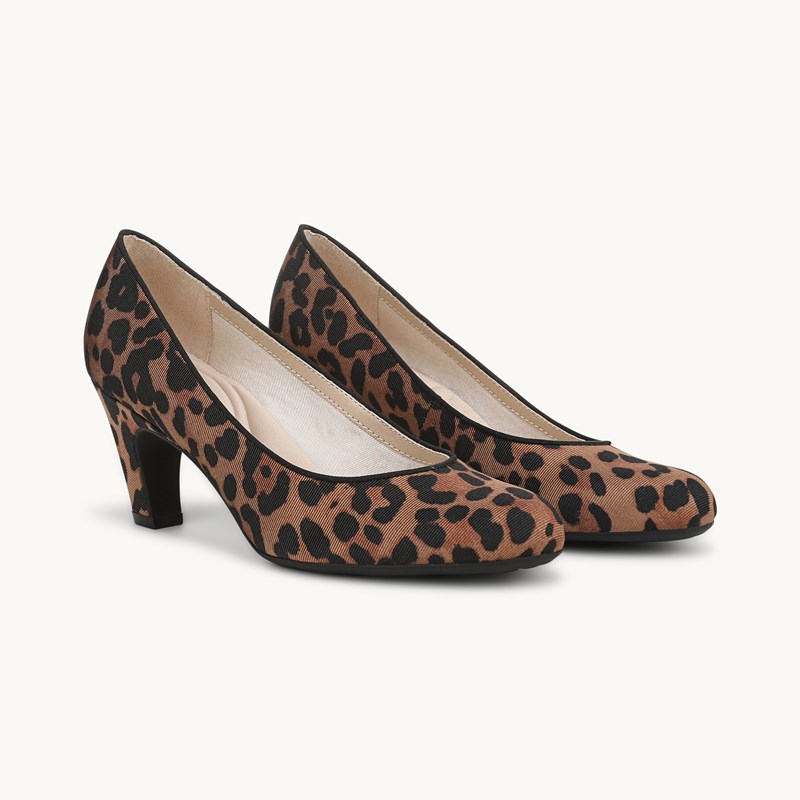 LifeStride Parigi-Plus Pump Shoes (Brown Leopard Fabric) Leather 5.5 M