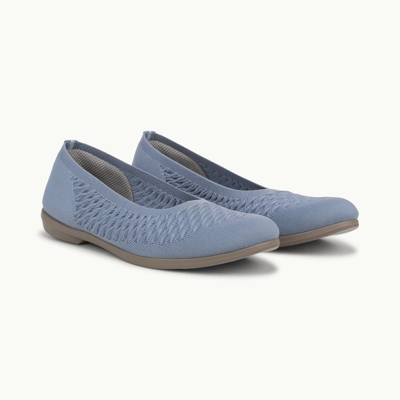 Bzees For LifeStride Khloe Slip On Shoes (Stonewash Blue Knit Fabric) 7.0 W