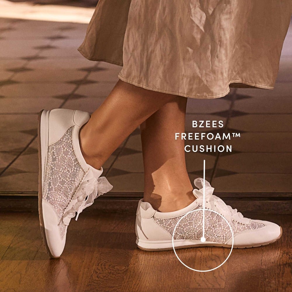 02: 　Lay Flat LifeStride Forsythia 2 Lace Up Sneaker | Womens Sneakers